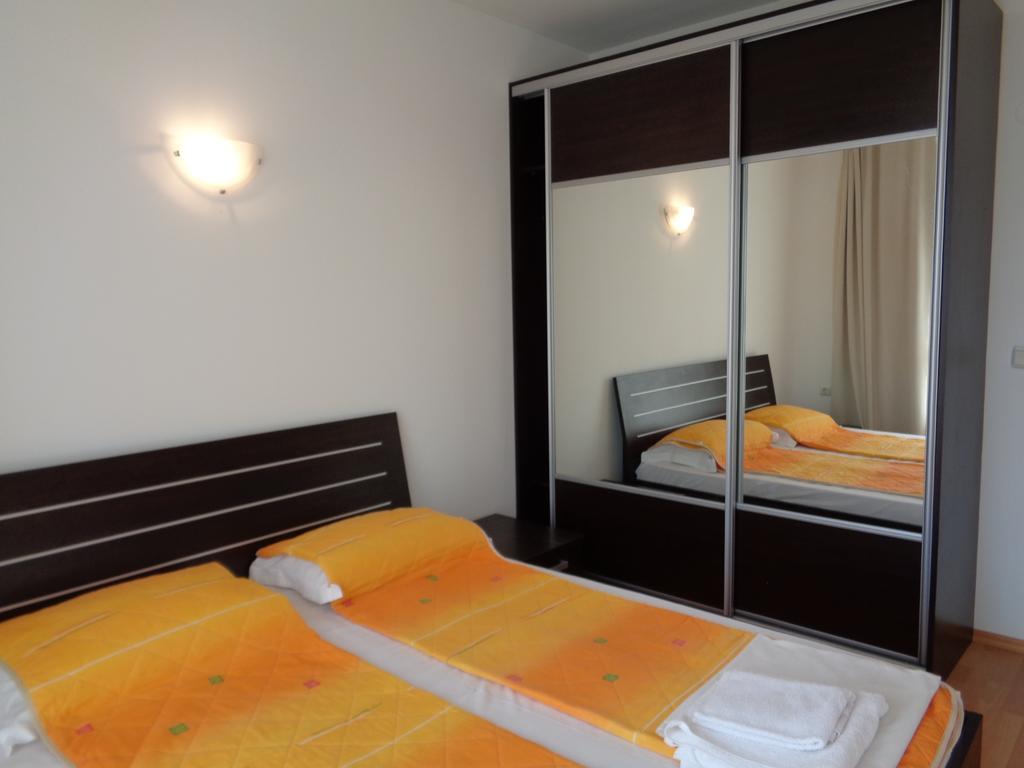 Apartment I4 in Sunset Beach 2 Resort Slantschew brjag Zimmer foto